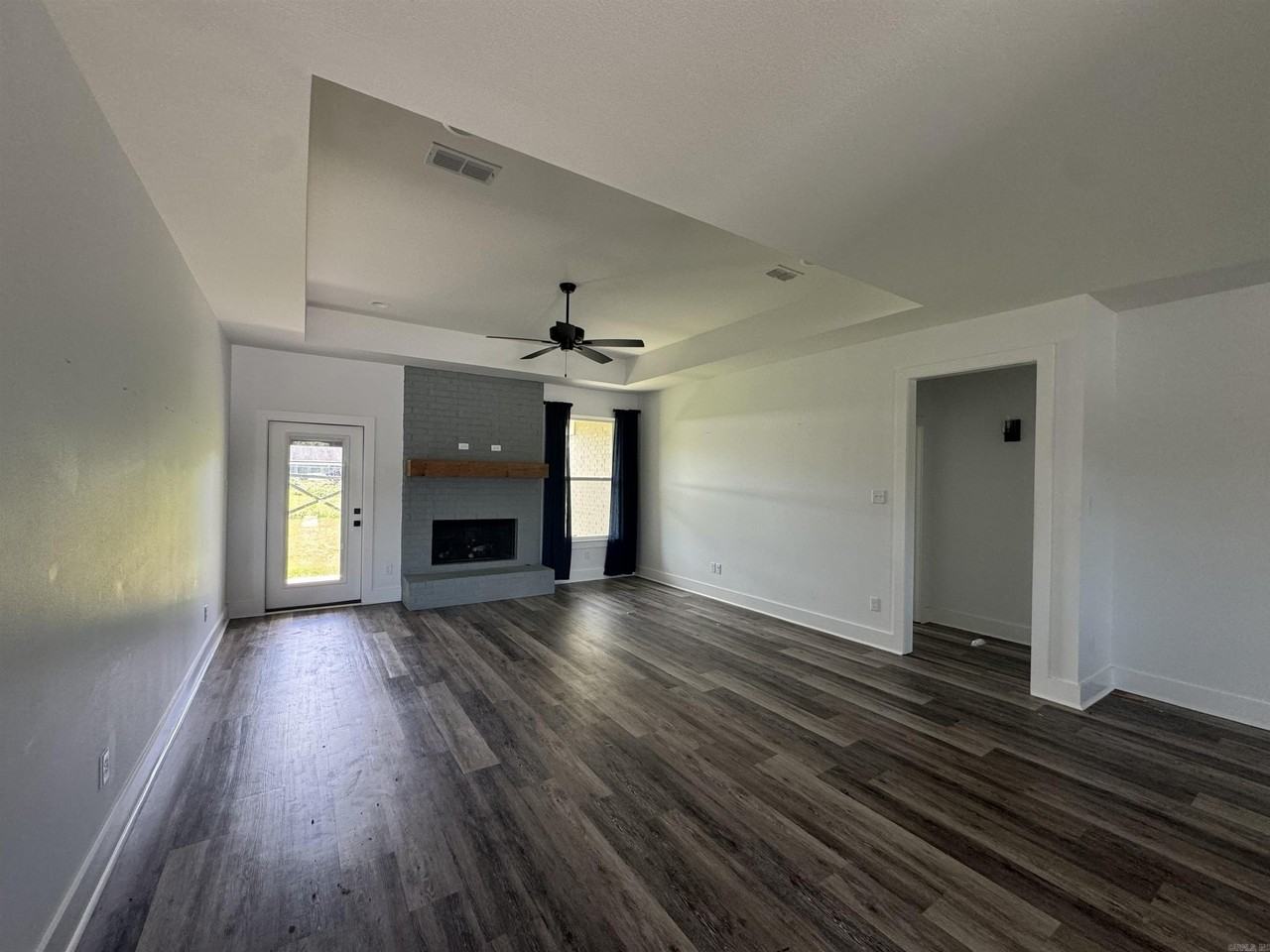 2529 Kara Ln - Photo 2 of 13