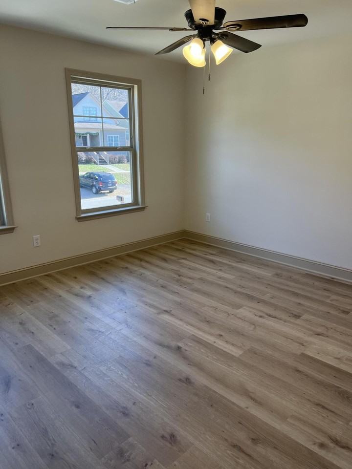 2307 Ashmore Ave - Photo 6 of 16