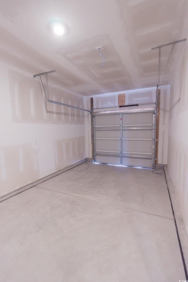 1375 Speedway St - Photo 7 of 26