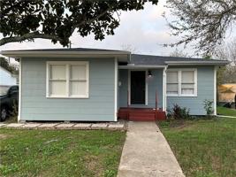 featured image of 3237 Lawnview St