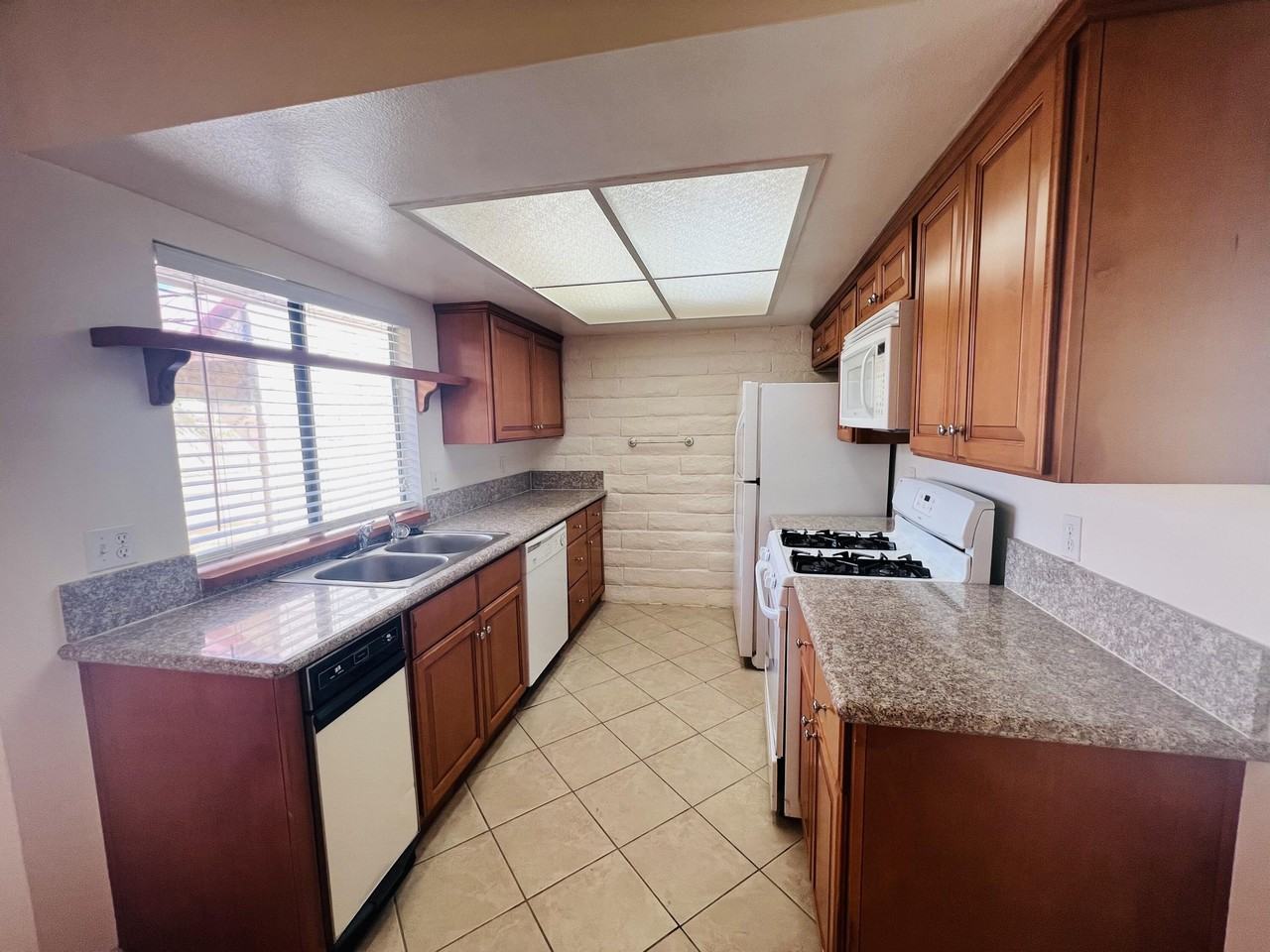 35615 Paseo Circulo E - Photo 6 of 9