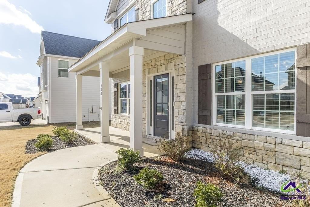 233 Shoshone Cir - Photo 7 of 46