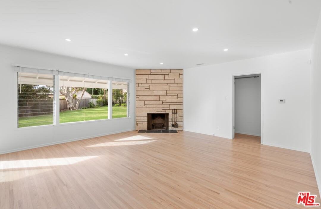 11619 Francis Pl - Photo 2 of 17