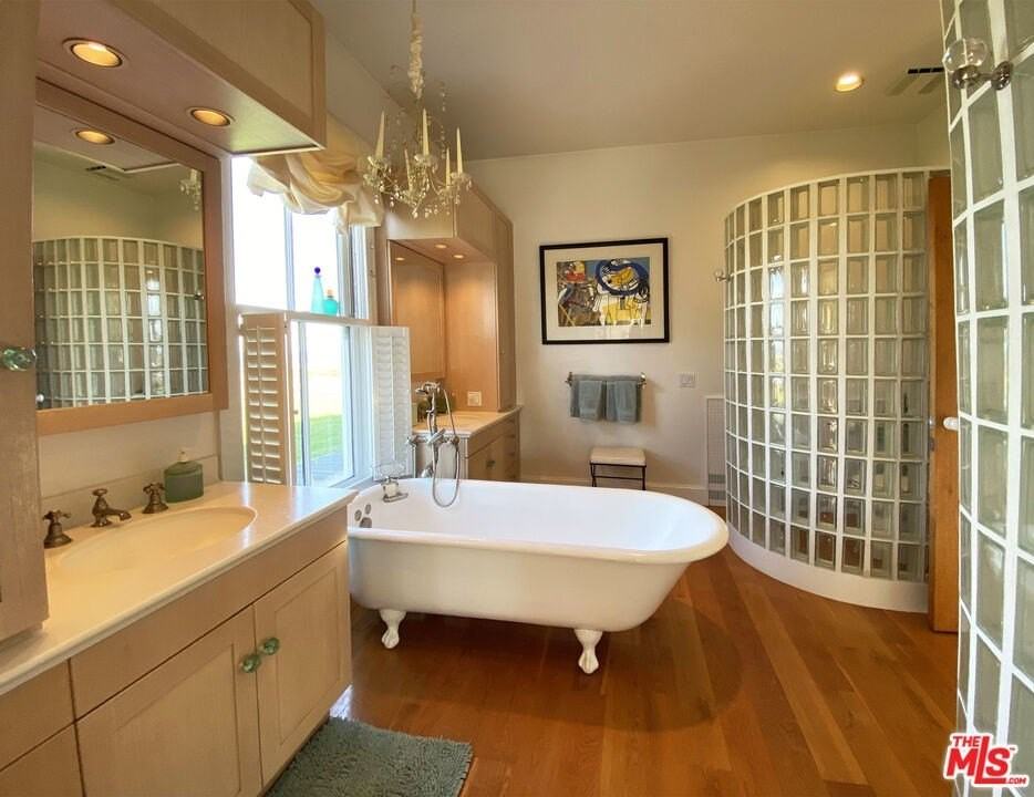 45340 Little Lake St - Photo 6 of 31