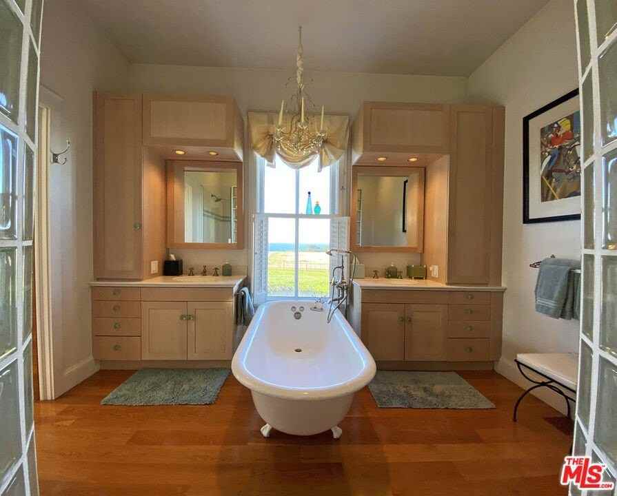 45340 Little Lake St - Photo 7 of 31