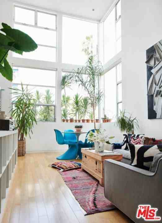 742 N Hudson Ave Apt 2 #2 - Photo 2 of 24