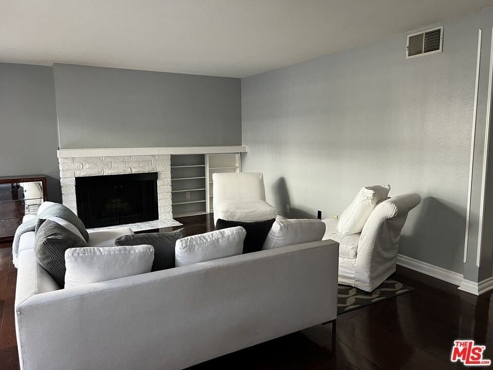 5311 Coldwater Canyon Ave Apt C #C - Photo 2 of 20