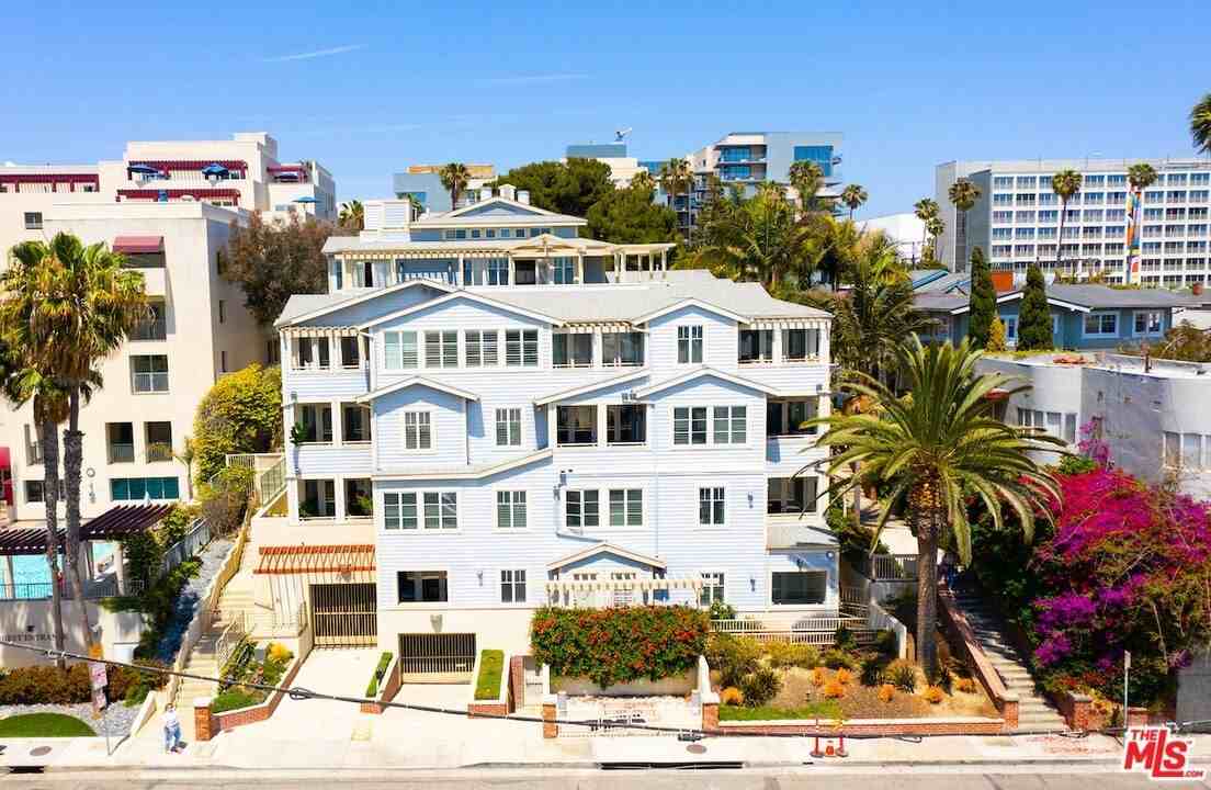 1751 Appian Way Unit 402 #402 - Photo 2 of 20