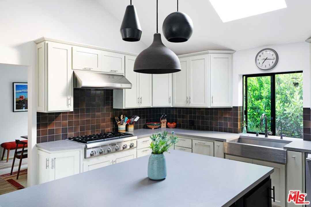 25761 Vista Verde Dr - Photo 7 of 22