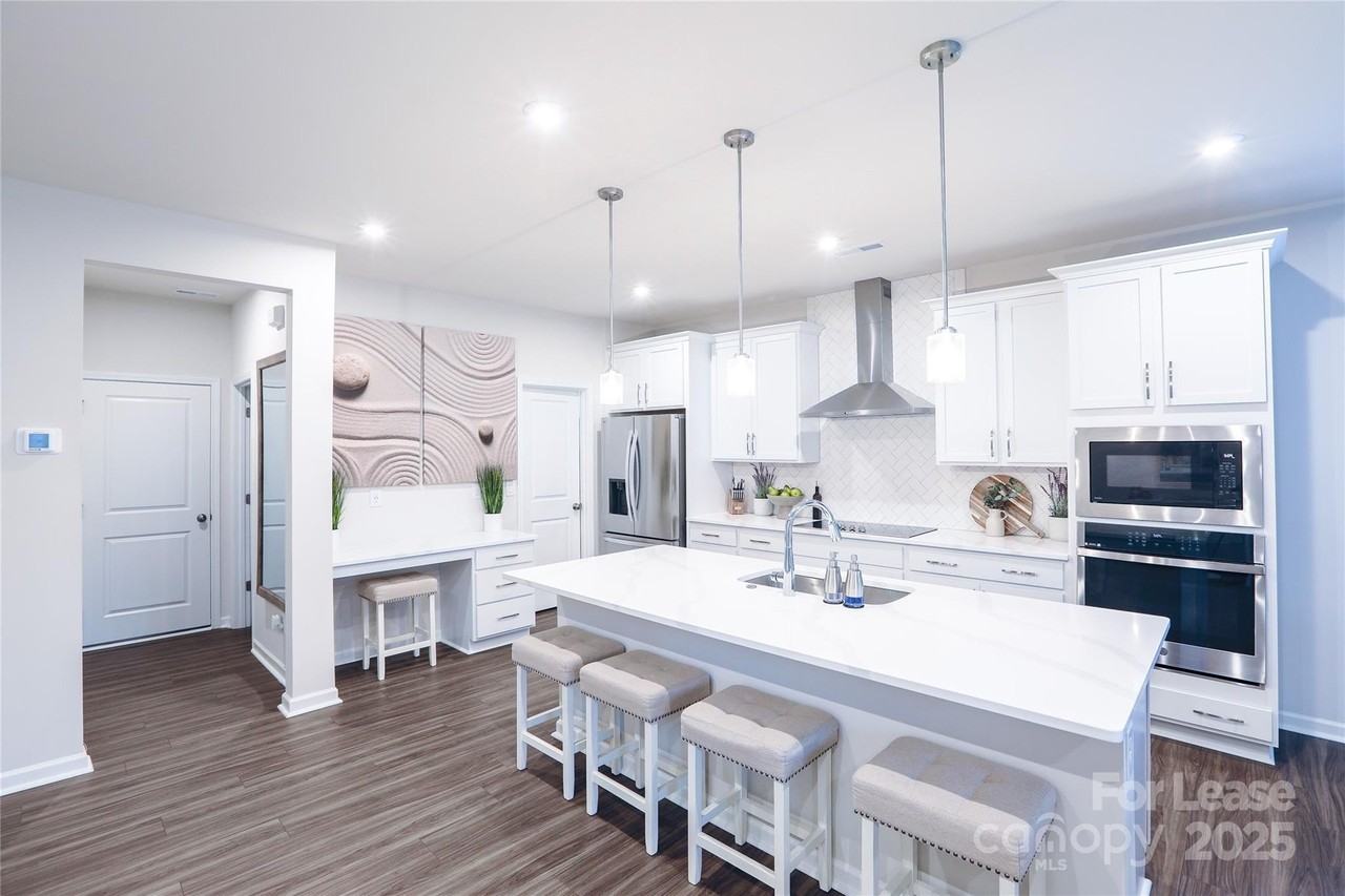 526 Myrick Aly Unit 7 #7 - Photo 5 of 40