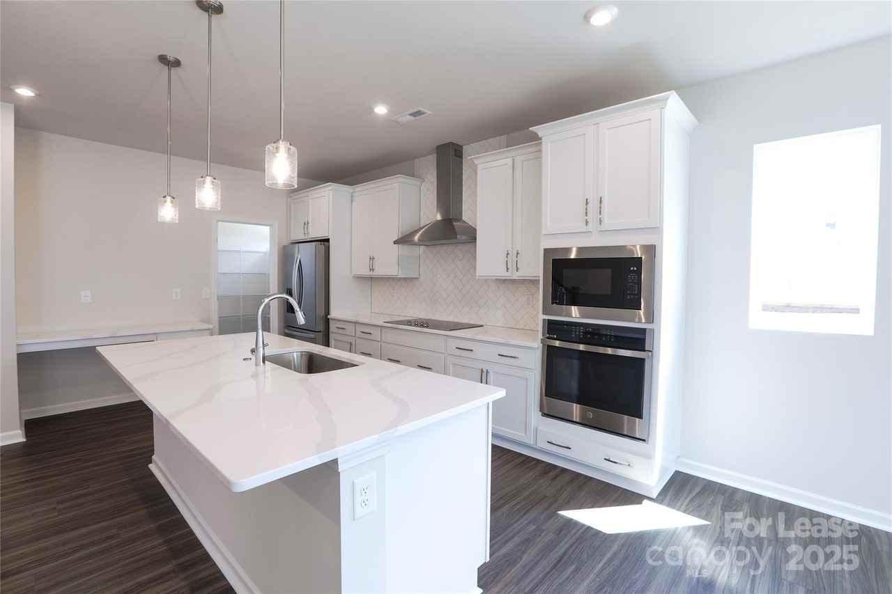 526 Myrick Aly Unit 7 #7 - Photo 6 of 40