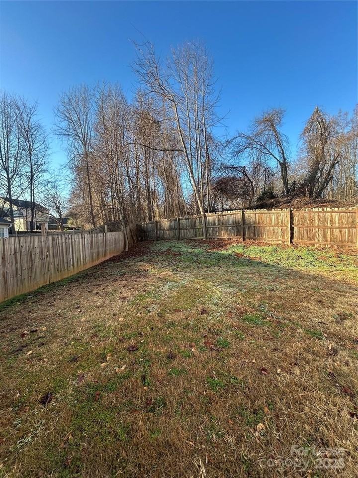 2893 Signal Ct Sw - Photo 3 of 24