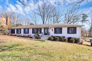 1932 Stoneyridge Dr - Photo 1 of 1