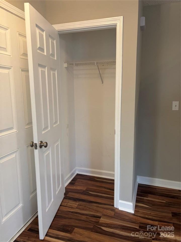 14104 Bernardy Ln - Photo 7 of 38