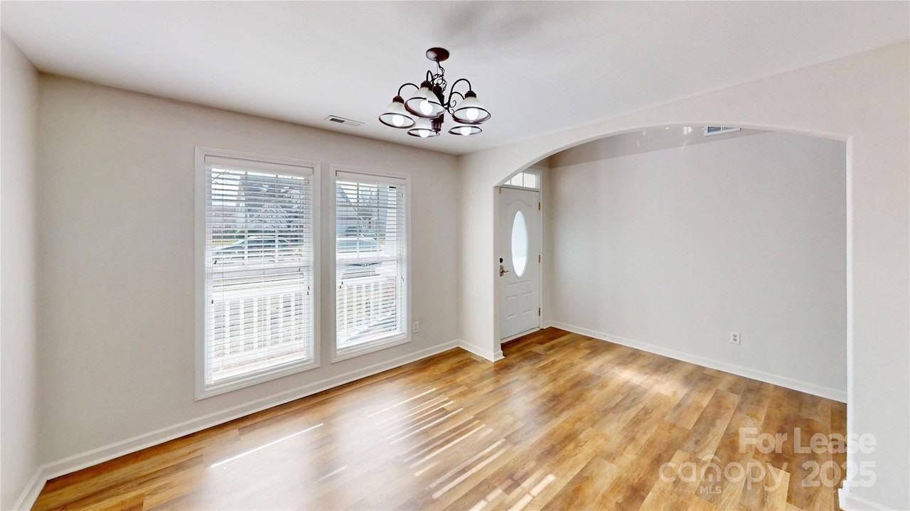 12911 Walking Stick Dr - Photo 2 of 30