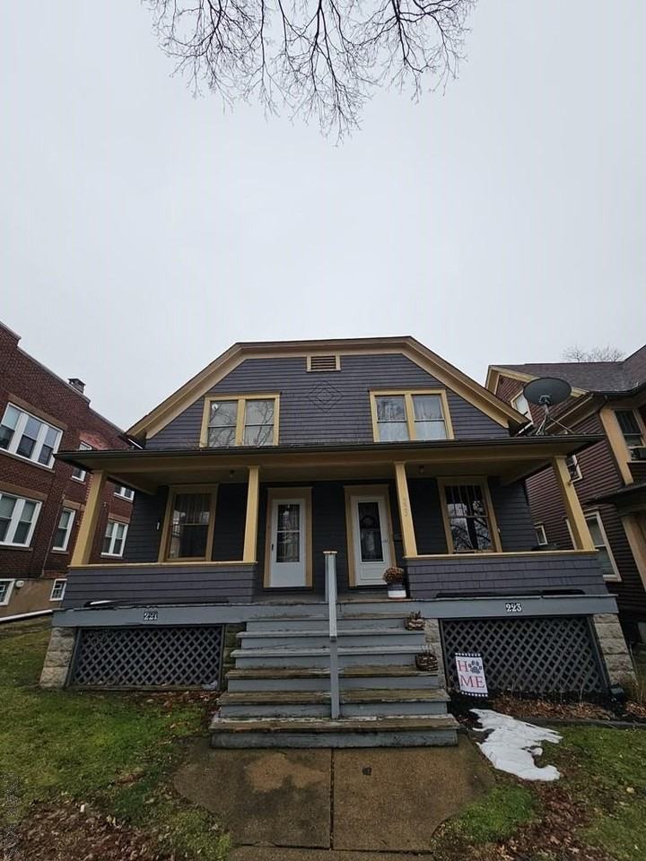 221 Mifflin St - Photo 3 of 29