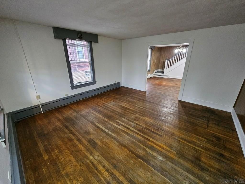 221 Mifflin St - Photo 4 of 29