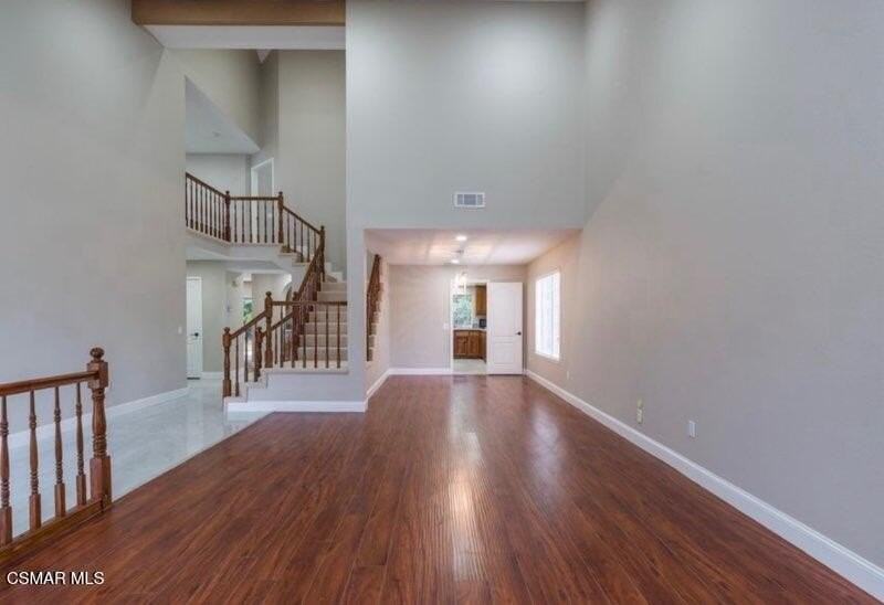 382 Rockedge Dr - Photo 2 of 19