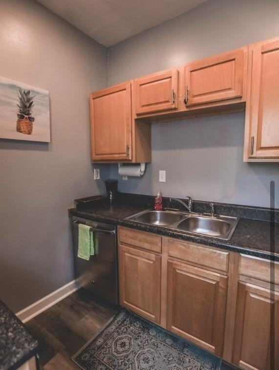 2 Woolfe St Apt A - Photo 5 of 24