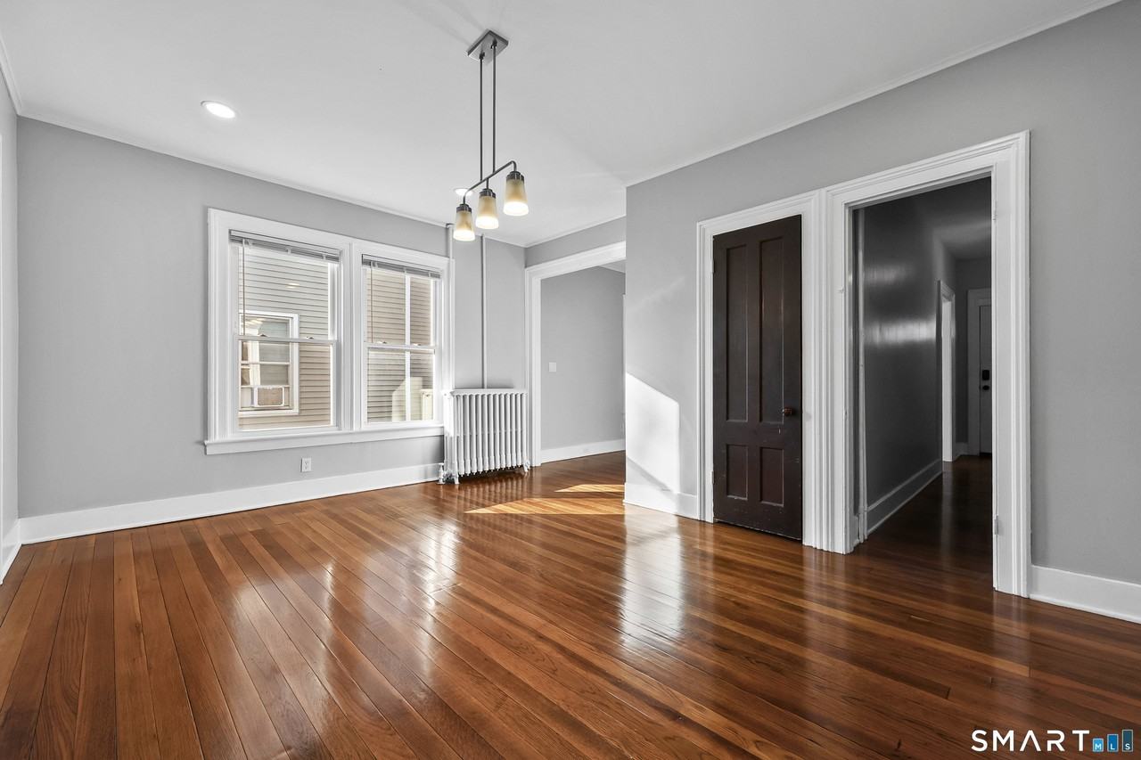 59 Grand St - Photo 7 of 33