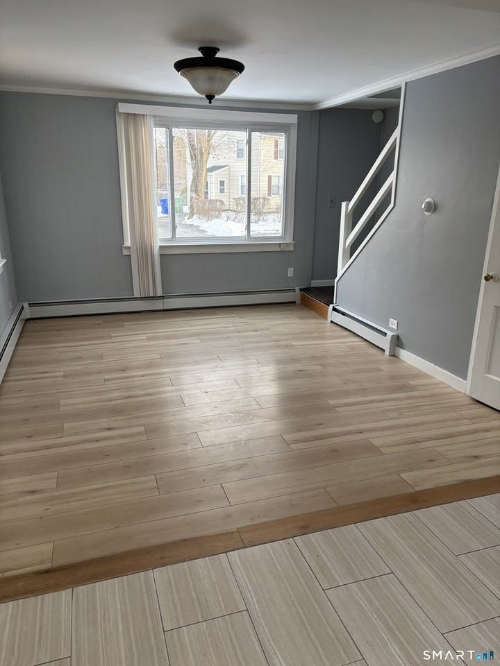 58 Garden Dr - Photo 5 of 10