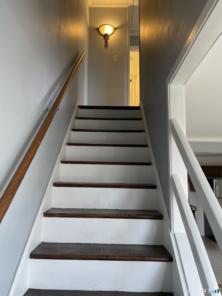 58 Garden Dr - Photo 6 of 10