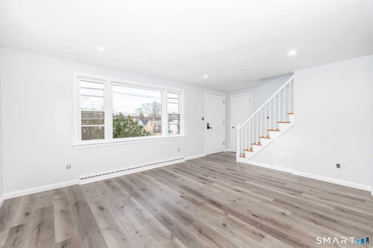 153 Gridley St - Photo 2 of 14