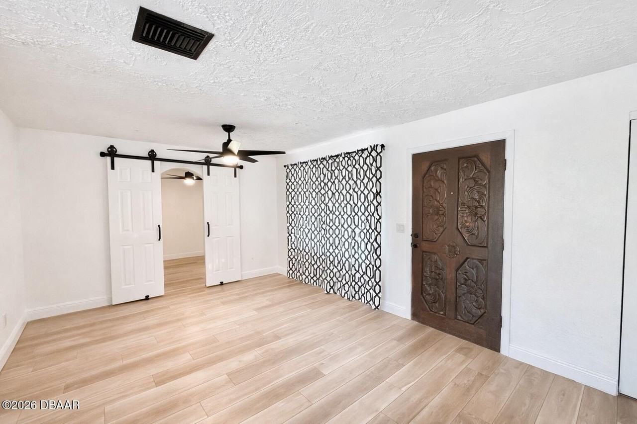 929 Derbyshire Rd - Photo 7 of 23