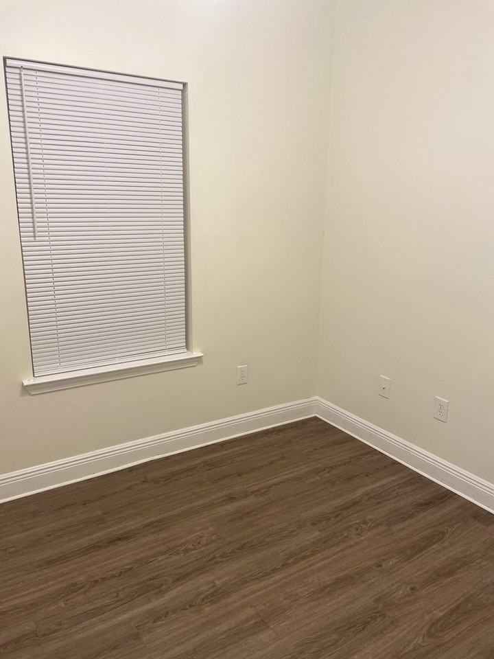 12198 Prudie Cir #A - Photo 7 of 20