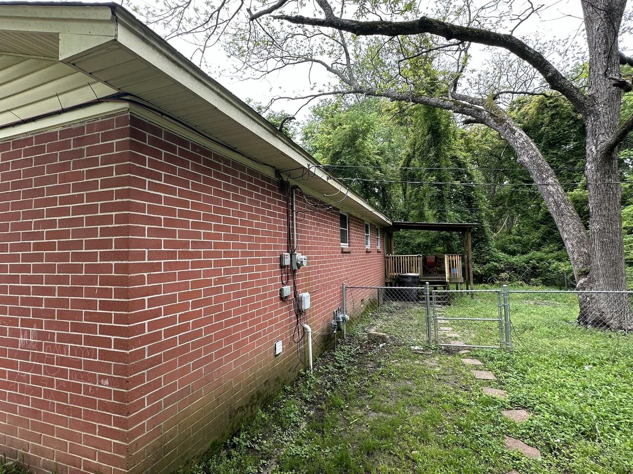 170 E Tenth St #1 - Photo 3 of 4