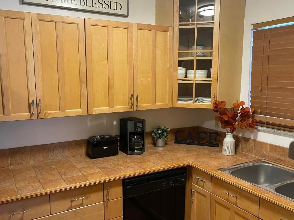 187 Auburn Dr - Photo 6 of 19