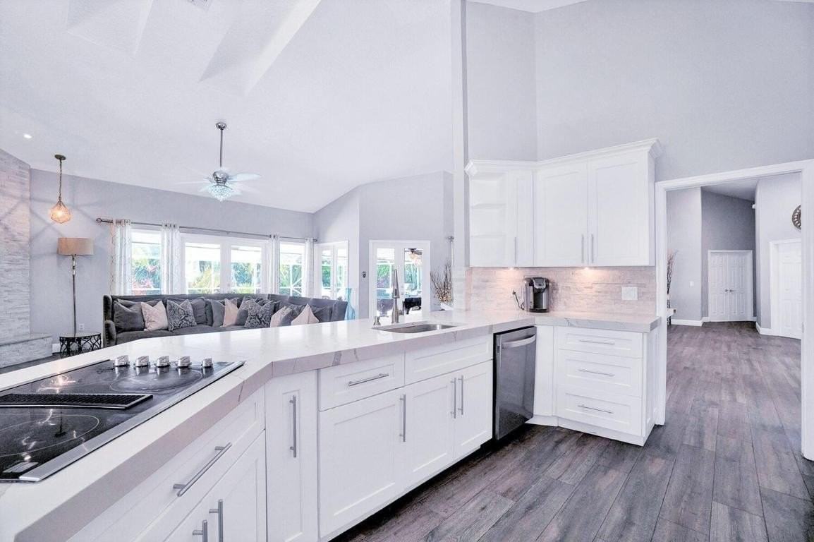 1350 Longlea Ter - Photo 5 of 50