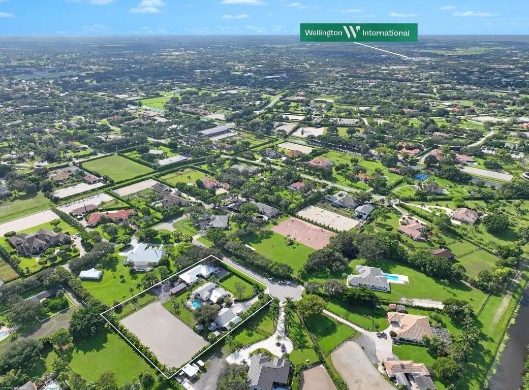 14965 Oatland Ct - Photo 4 of 50