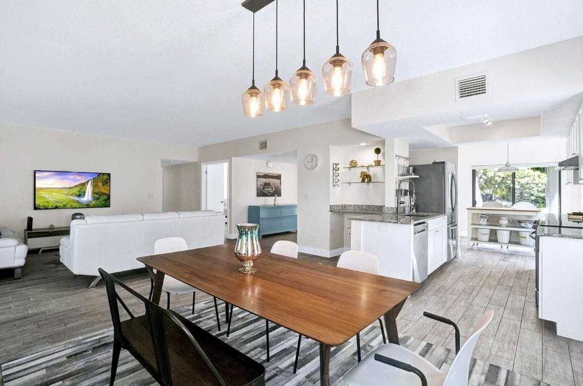 11311 Pond View Dr Apt C101 - Photo 5 of 31