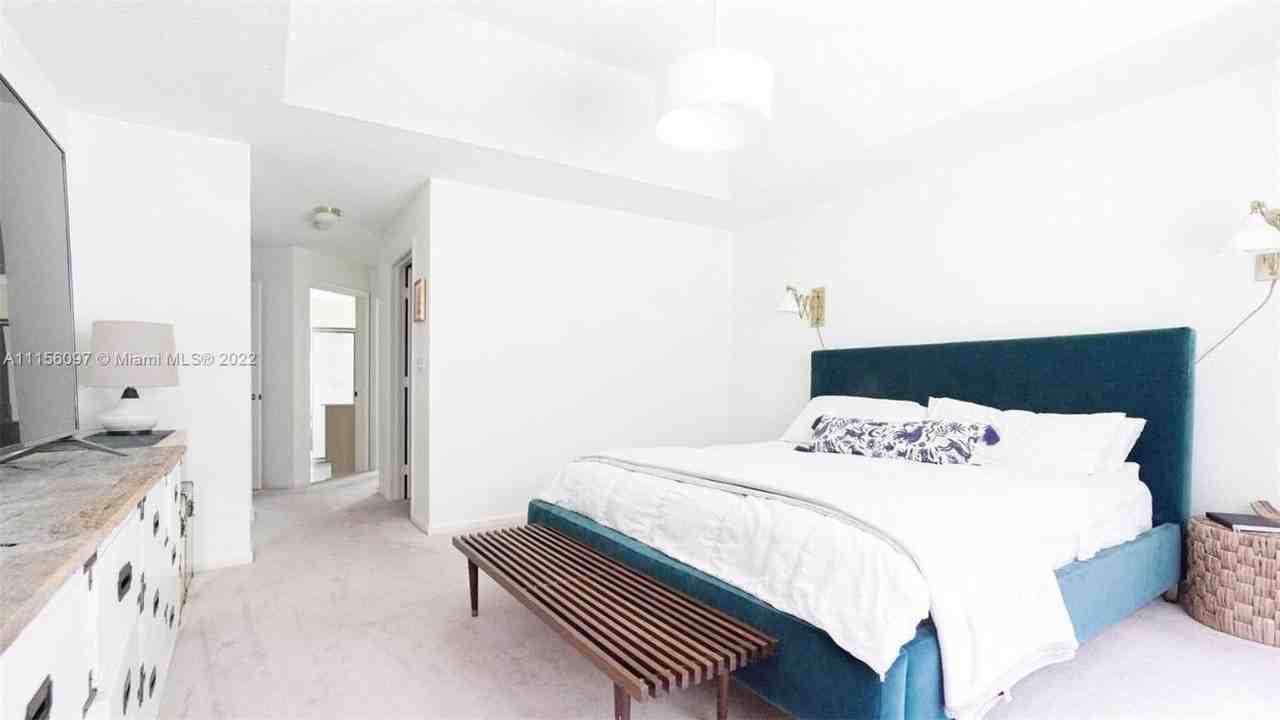 5449 Grande Palm Cir - Photo 7 of 12