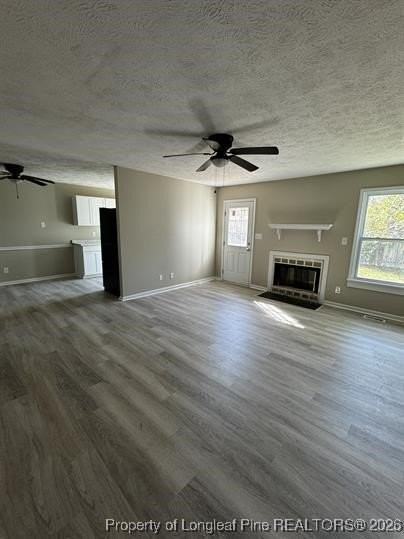 1574 Hazelcrest Dr - Photo 2 of 10