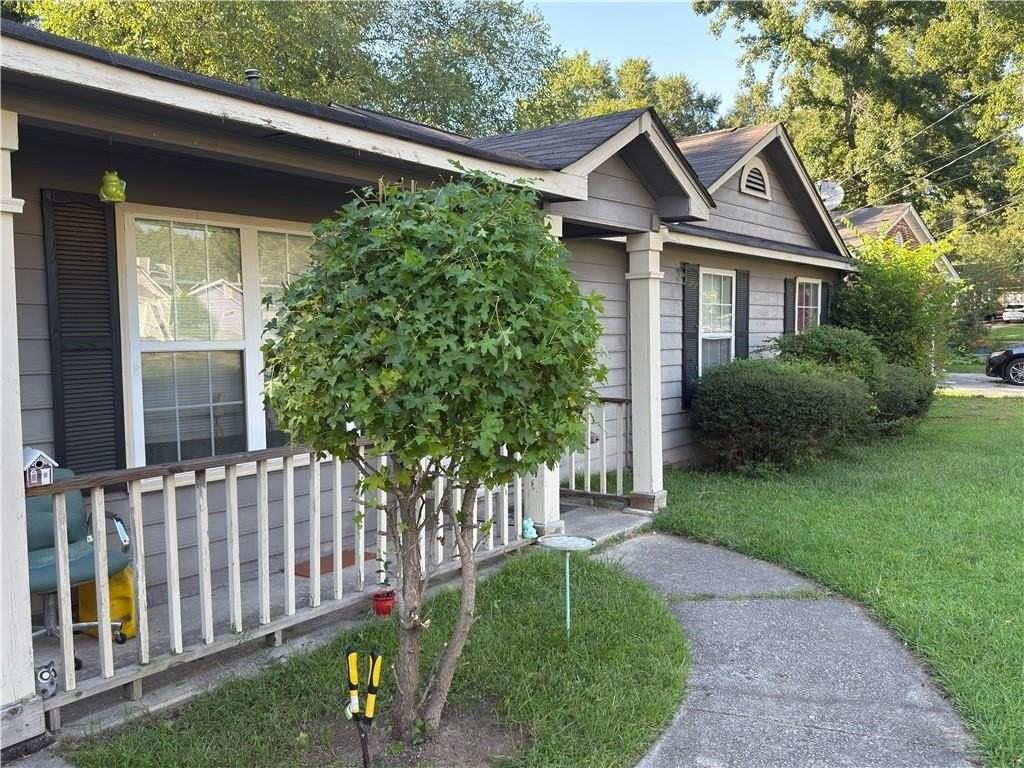 6560 Emerald Pointe Cir - Photo 2 of 2