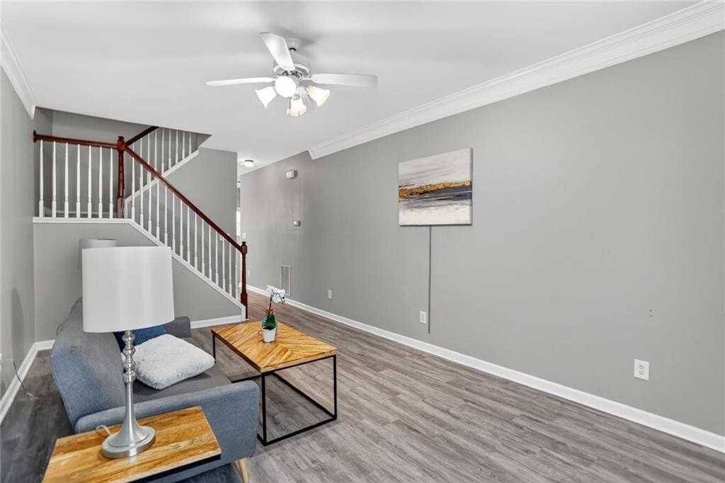 230 Valley Xing - Photo 7 of 19