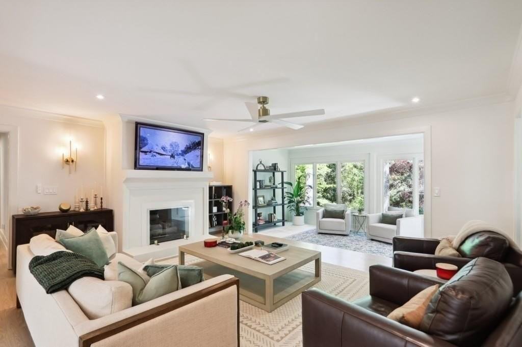 1007 Somerset Dr Nw - Photo 6 of 40