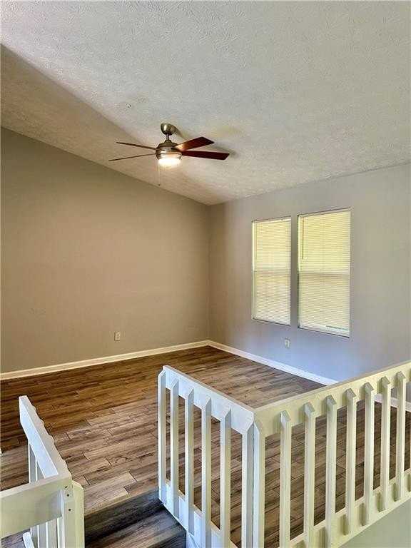 3897 Murdock Ln - Photo 4 of 11