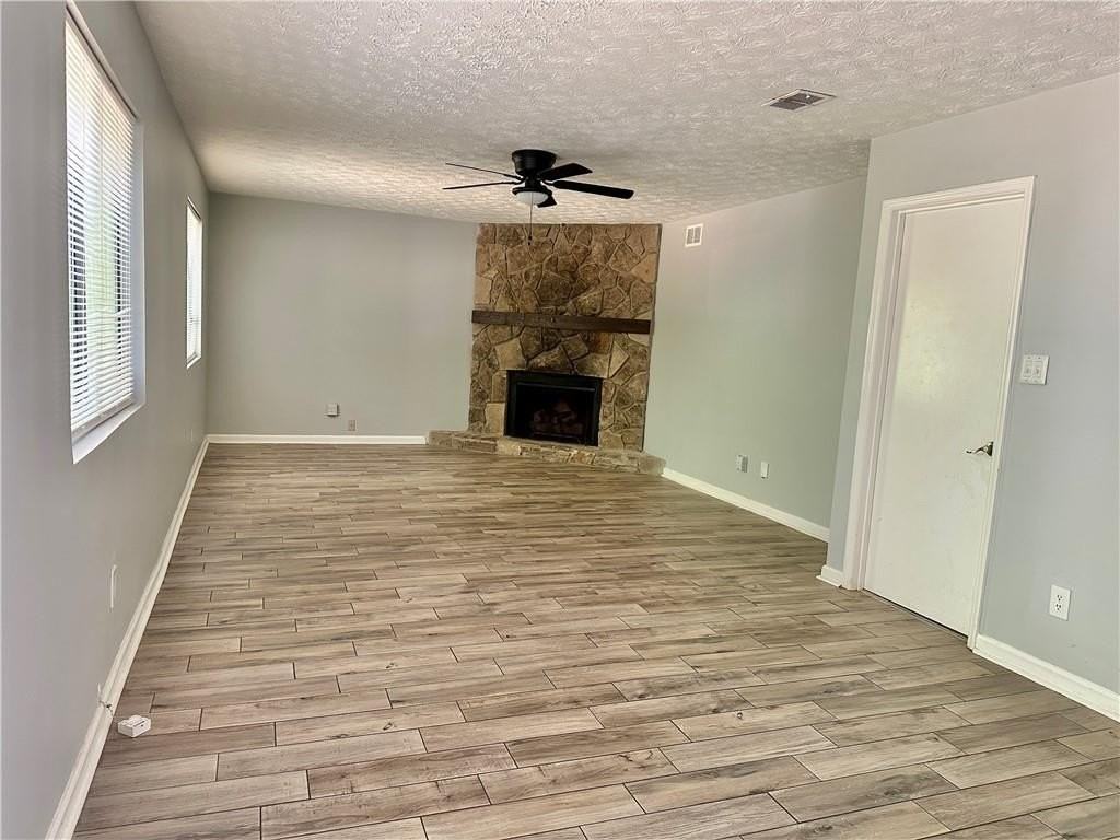 3897 Murdock Ln - Photo 5 of 11