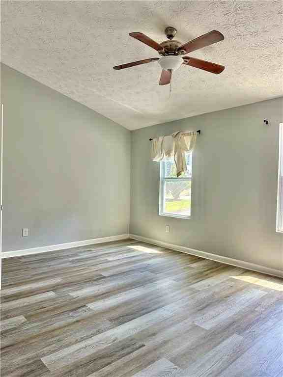 3897 Murdock Ln - Photo 7 of 11