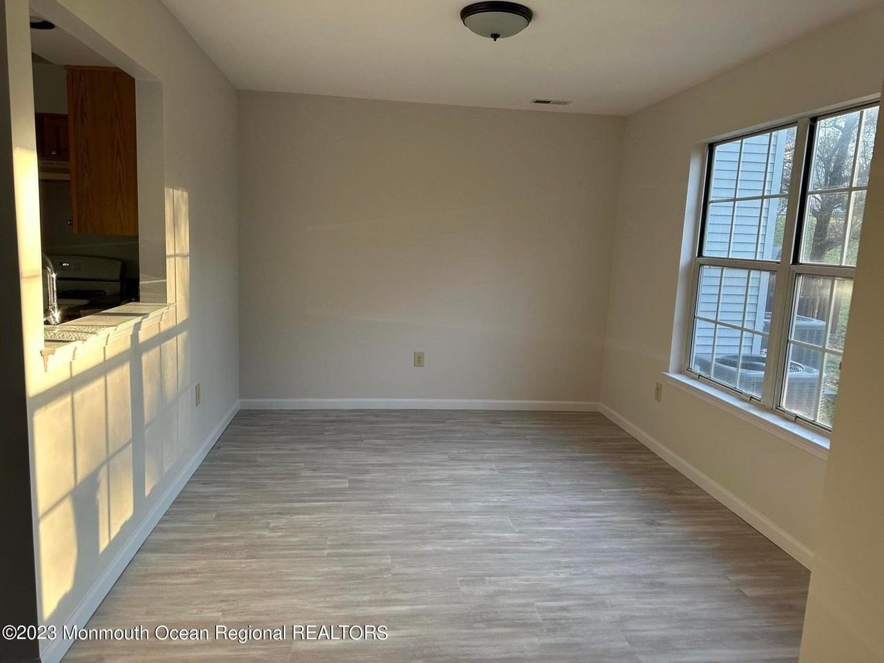 9 Hancock Ln - Photo 2 of 13