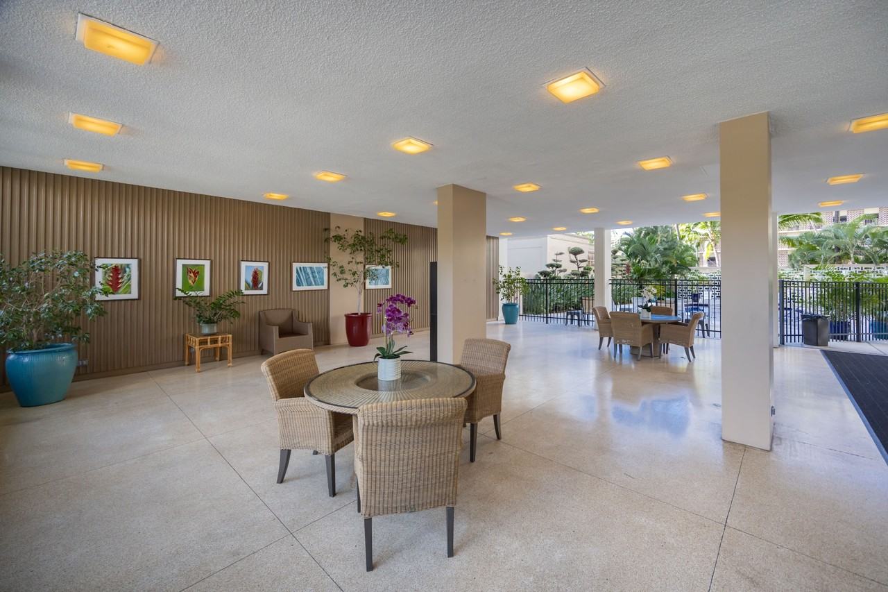 1720 Ala Moana BoulevardA/1408 - Photo 4 of 15