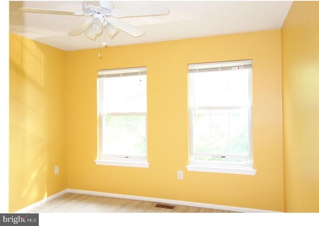 162 Shrewsbury Ct - Photo 7 of 13