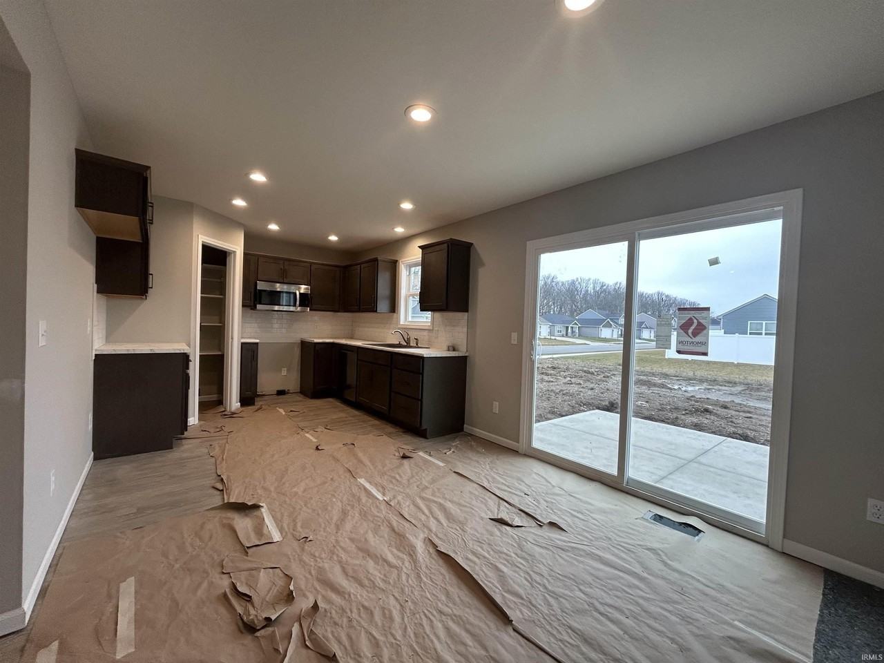 211 Brescia Dr - Photo 4 of 16