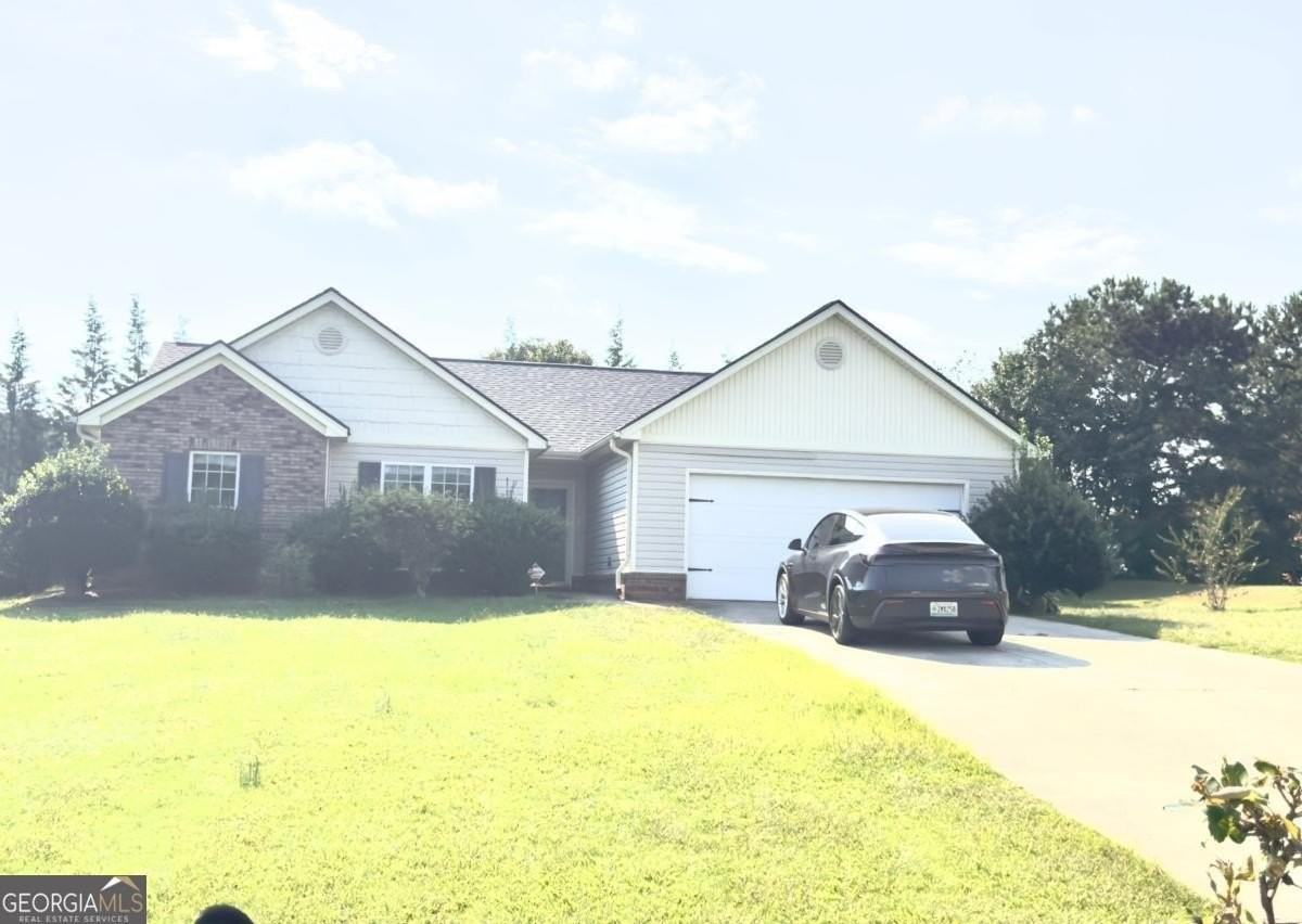 211 Lucas Way - Photo 2 of 12