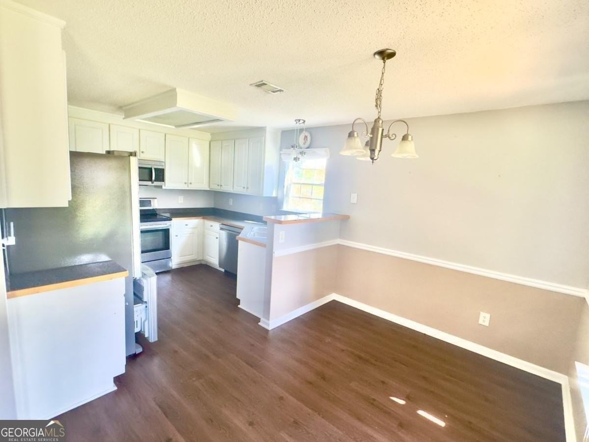 211 Lucas Way - Photo 7 of 12