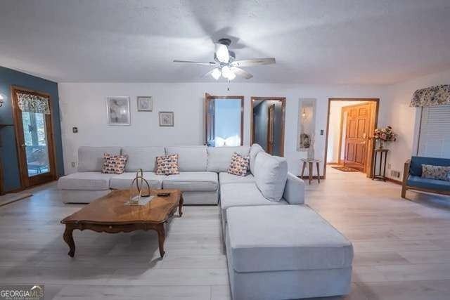 200 Mary Lynn Ln - Photo 6 of 50