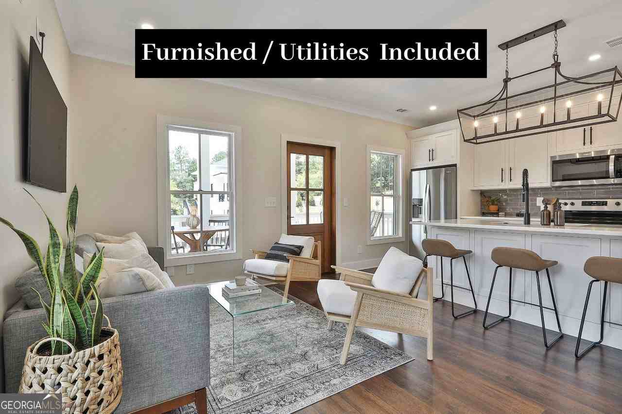 3042 State St - Photo 2 of 41